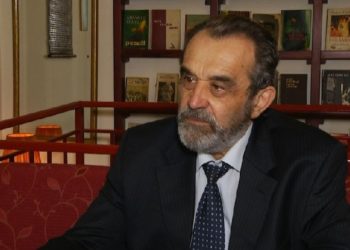 Ndahet nga jeta Moikom Zeqo