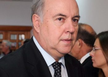 Aksioni i IKMT/ Djali i Enver Hoxhës i shkruan letër Edi Ramës, kërkon dëmshpërblim për shtëpinë ku jetonte Nexhmija