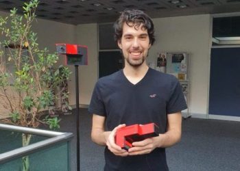 CoronaSense/ Shqiptari shpik pajisjen kundër COVID