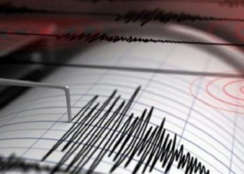 Tërmet i fuqishëm trondit Meksikën, alarm për tsunami