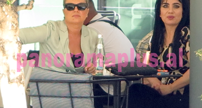 Deputetja e Gjirokastrës ‘qan hallet’ në kafe me kolegen nga veriu (FOTO)