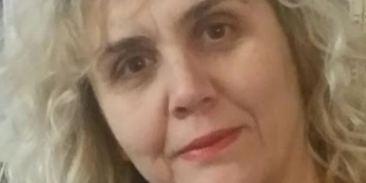Testi që ‘çmendi’ maturantët, flet autorja e ‘Turit’: Nuk mund të hesht pas një furtune që nisi nga hiçi!