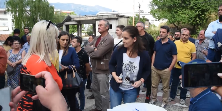 Ra ky Teatër dhe më në fund u pamë… me Zamira Ramin