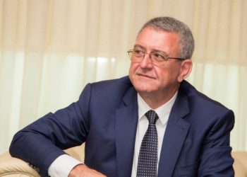 Armand Duka u vendos kusht klubeve të Superiores: Nuk do marrin pjesë në Europë nëse nuk do kenë ekip femrash