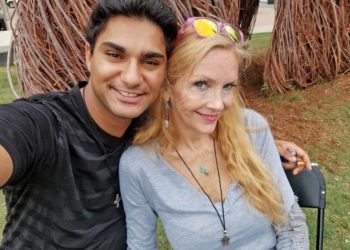 60-vjeçarja në lidhje dashurie me 21-vjeçarin: U puthëm që në takimin e parë (FOTO)