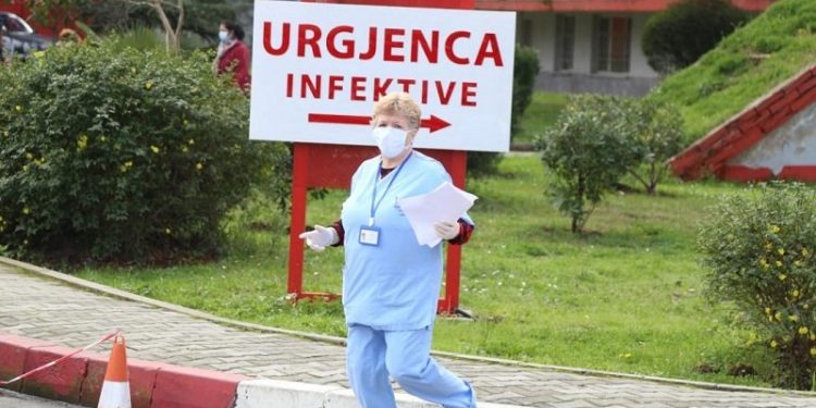 Tjetër rast me Covid në Gjirokastër, dyshimet e para për infektimin e 48-vjeçarit