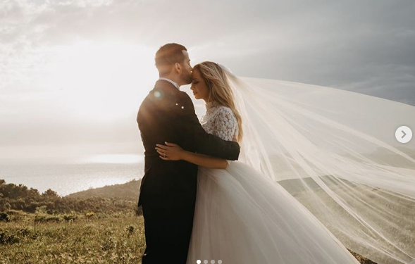 Në përvjetorin e martesës, Gaz Paja i bën premtimin publik bashkëshortes