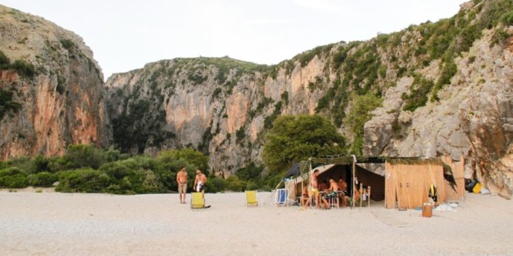 Turizmi në dorë të shqiptarëve, këto specie të paqytetëruara që e kanë garë kush e ka më të madhin