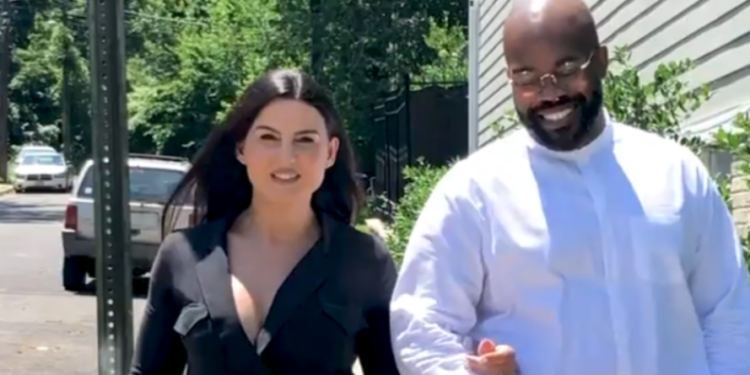 Rrëfimi i shqiptares që u martua me nigerianin: Për 8 vite prindërit nuk më pranuan burrin, për ta nuk ekzistonte. Më thanë se duhej të martohesha me një mysliman nga veriu