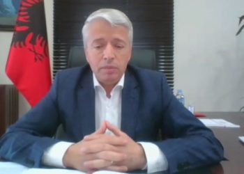 Lleshaj mbledh drejtorët e policisë: CV-ja juaj do shkruhet nga bimët e kanabisit! Zgjoni këdo nga gjumi