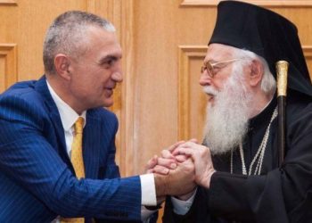 Meta i uron shërim të shpejtë kryepeshkopit Janullatos: Krenar për rolin e tij të çmuar