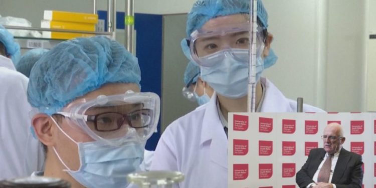 Ish-kreu i inteligjencës britanike: COVID-19 u krijua në laborator, u përhap nga një incident