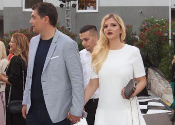 Rezarta Shkurta ankohet për Ermal Hoxhën, tregon ç’ndodh mes tyre pas kamerave për foto