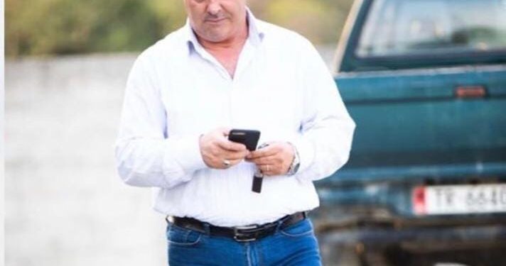 Covid i merr jetën shoferit të Elisa Spiropalit