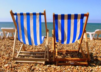 Sazan Guri thirrje shqiptarëve: Mos u shtrini në shezlone, ja cila është arsyeja