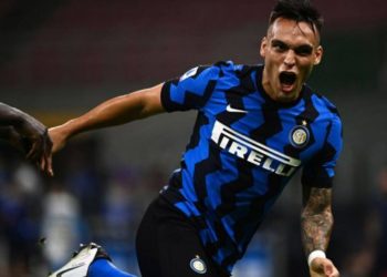 Barcelona pezullon negociatat për transferimin e Lautaros