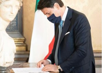 COVID/Ja cili është shteti që shtyu me 6 muaj gjendjen e jashtëzakonshme