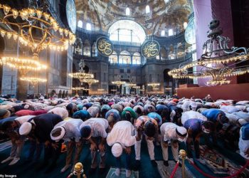 Turqit nuk ndalen, falin Kurban Bajramin në Shën Sofi