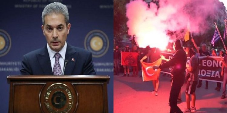 Shën Sofia, grekët djegin flamurin turk në Selanik. Reagon ashpër Turqia: Djemtë e pistë të Europës…