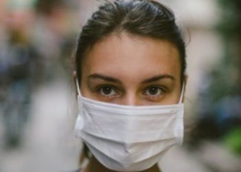 COVID/ Ja 3 vendet ku duhet mbajtur patjeter maska