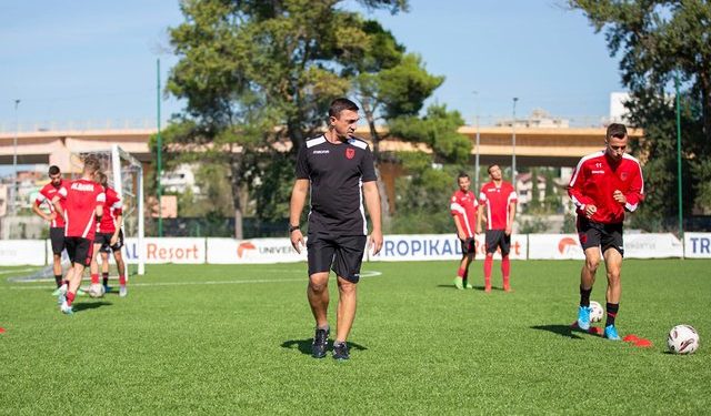 Grumbullohet kombëtarja shqiptare U-19/ ja lista e futbollistëve të thirrur nga trajneri Dede