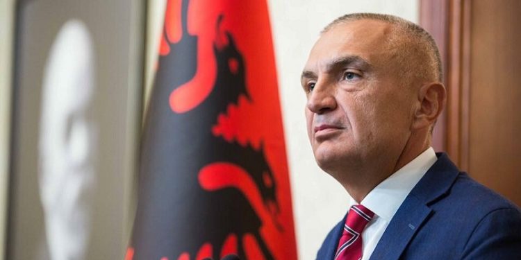 Presidenti Meta dekreton ndryshimet në Kodin Zgjedhor