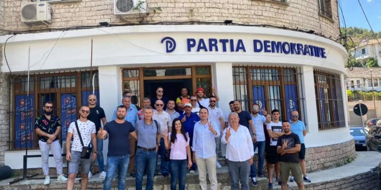 Salianji: Gjirokastra nuk kursehet, njerëz me reputacion propozohen për deputetë
