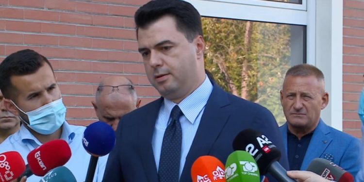 Tërhiqet Basha, pranon propozimin e Ramës për hapjen e listave, por me një kusht: Të mos preken koalicionet