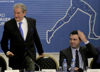 Pas dështimit me sukses, Basha largon Tritan Shehun nga Gjirokastra, sjell Ervin Salianjin dhe Nushe Lazajn