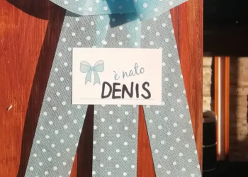 Fshati feston lindjen e parë të një fëmije pas tetë vjetësh