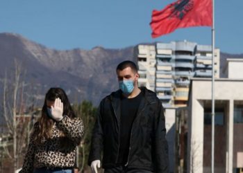 Duke filluar nga sot kush kapet pa maskë në Shqipëri, gjobë 20 mijë lekë