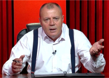 Për idiotët e internetit dhe teoritë e tyre konspirative