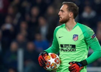 Manchester United dhe Chelsea janë në garë për portierin e Atletico Madridit