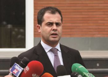 Opozita kërkon hapje të listave 100% pa ndryshuar Kushtetutën