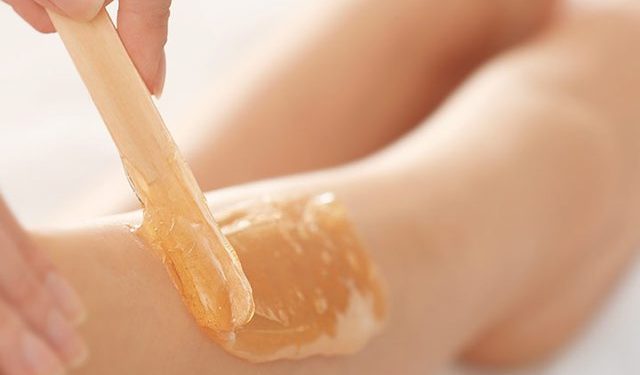Dermatologet nuk e këshillojnë depilimin gjatë verës