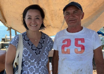Ambasadorja Yuri Kim pushime në jug të Shqipërisë, mrekullohet nga plazhet dhe ushqimet (FOTO)