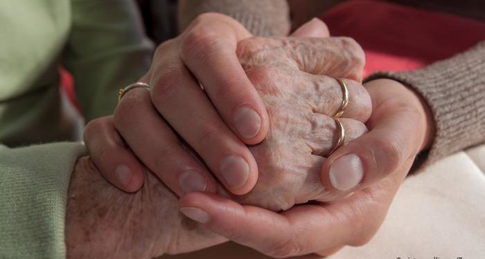 E frikshme/ Covid-19 përshpejton procesin e plakjes