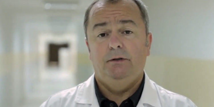 Apeli i mjekut: Situata e pandemisë do të vazhdojë, duhet të dimë të përshtatemi