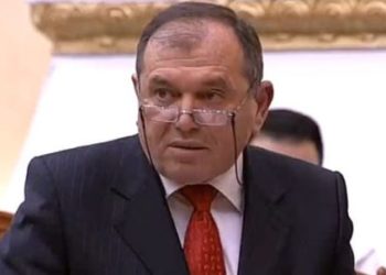 Shërohet nga COVID deputeti i opozitës, Roshi: Nuk gjej fjalë për të shprehur mirënjohjen për…