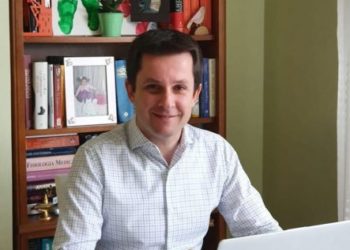 Covid 19, mjeku shqiptar jep lajmin e mirë që vjen nga Britania e Madhe