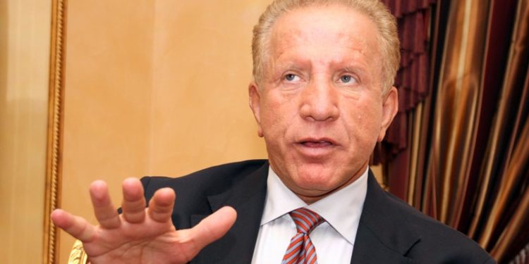 Ish-presidentit të Kosovës i ngrenë bust në Sarandë, Pacolli: Ky është një nder i madh për mua (FOTO)