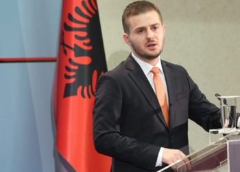 Radhë në Athinë, Ministria e Jashtme ka një thirrje për emigrantët shqiptarë