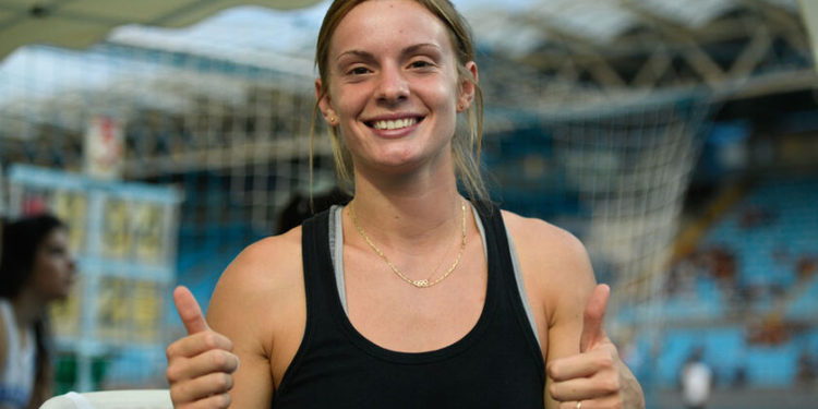 Shqiptarja thyen rekordin botëror, por përfaqëson Greqinë. Njihuni me Elina Zhengon