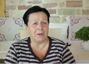 Mirela Kumbaro homazh për gruan që diti të krijonte një markë të njohur gjirokastrite (VIDEO)