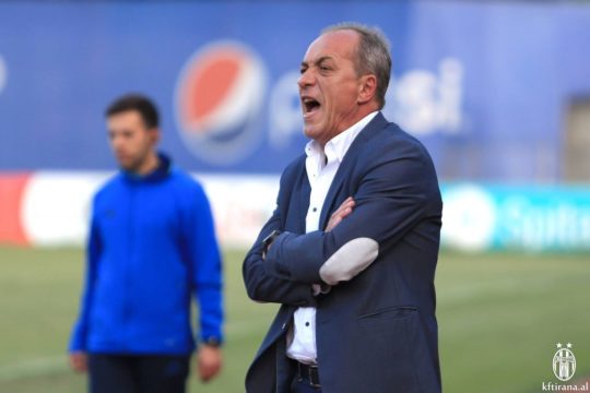 Trajnerët me sytë nga “stolat” e Superiores