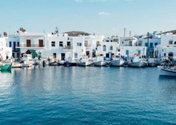 Covid, Greqia vendos 10 ditë në karantinë ishullin e famshëm
