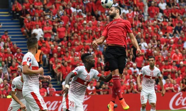 Mërgim Mavraj nuk do të jetë më pjesë e kombëtares së Shqipërisë