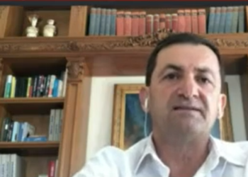 Vangjel Tavo: Rruga Kardhiq-Delvinë e kthen Gjirokastrën në një “xhep” (VIDEO)