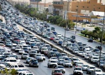 Nuk janë vetëm shqiptarët e bllokuar në Kakavijë, të njëjtin hall kanë edhe mijëra turistë britanikë që kthehen nga pushimet