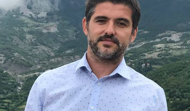 Kështu ndodh, kur ul kokën dhe ke frikë para grekëve